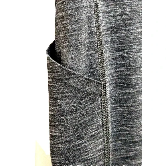 Lululemon Pants  26 Waist  10 Rise 24 Inseam  Gray Heather Work Out  Very Good - Picture 7 of 10